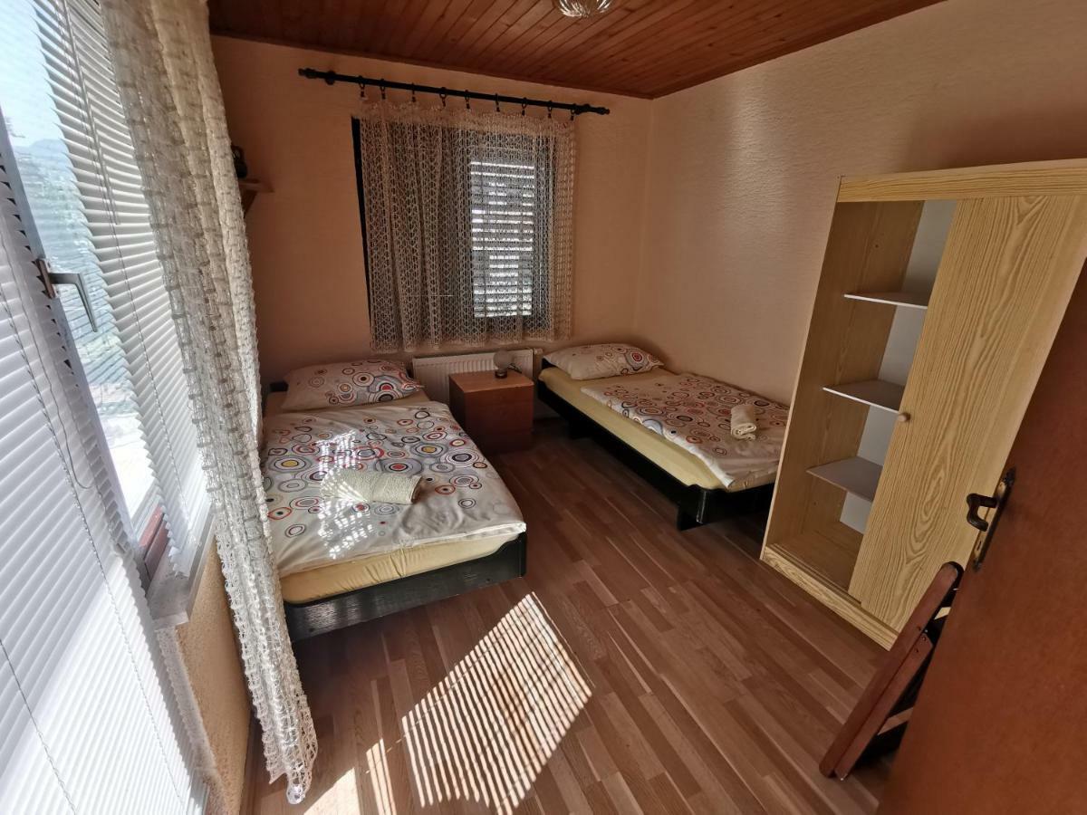 Guest House Dijana Kraljevica Esterno foto